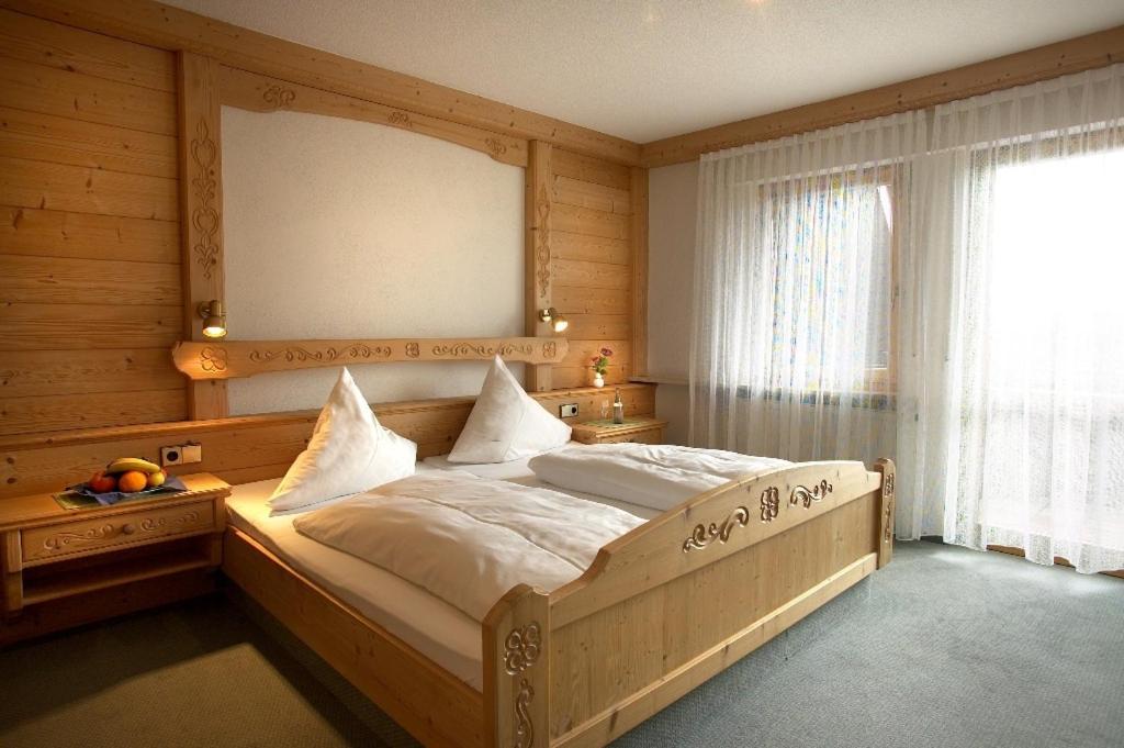 Landgasthof Loewen Neubulach Szoba fotó